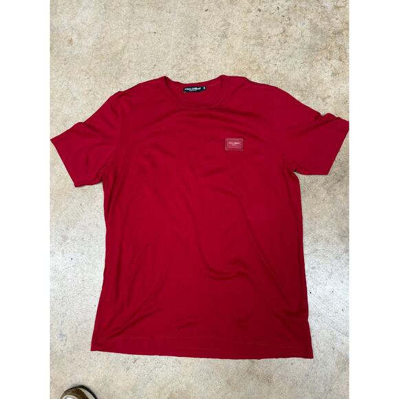 Dolce & Gabbana Red Logo Patch T-Shirt — Men’s Designer Streetwear Essential - Picture 2 of 16